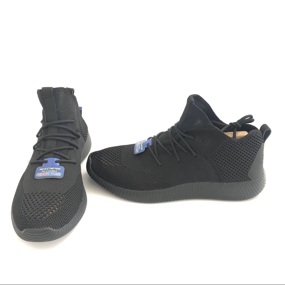 NWT Skechers Men’s Sneakers Sz 11